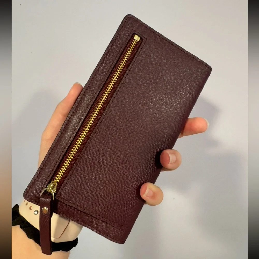 Maroon bifold kate spade wallet - Picture 3 of 3